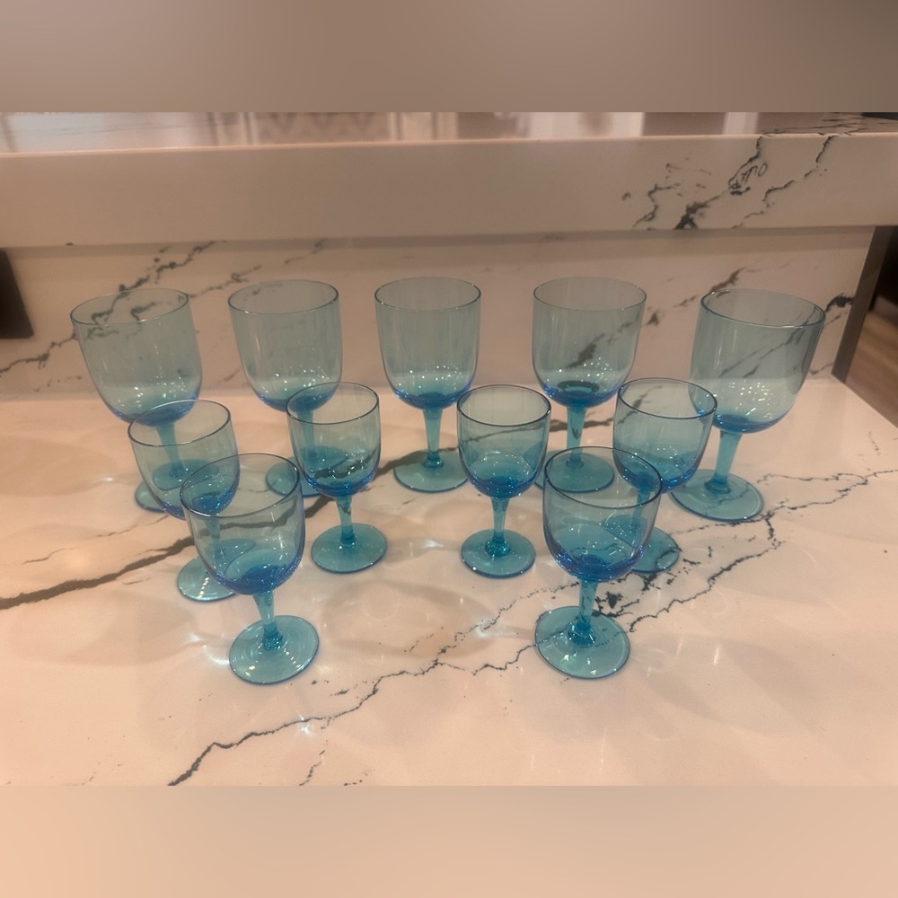 Vintage 11 piece Blue Wine Glass Set